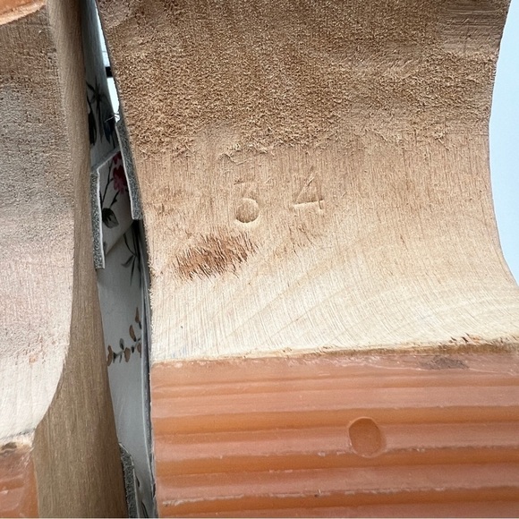 LINNEA Wood Open Back Flower Print Traction Slip-on Round Toe Leather Clogs - Picture 12 of 14